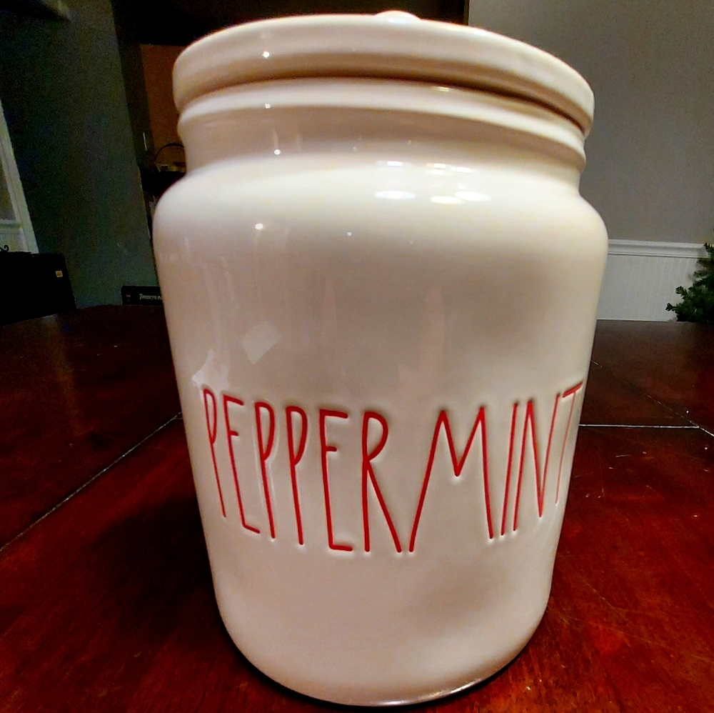 Rae Dunn jar. Peppermint. New